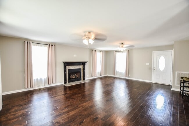 Photo - Pet Friendly in Woodlawn!