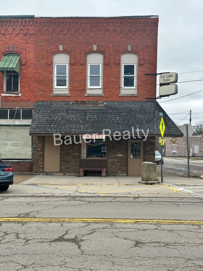 Building Photo - ab43 (Bauckman lease only) Unit Apt. 1