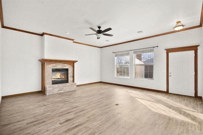 Photo - 2124 Trailwood Rd