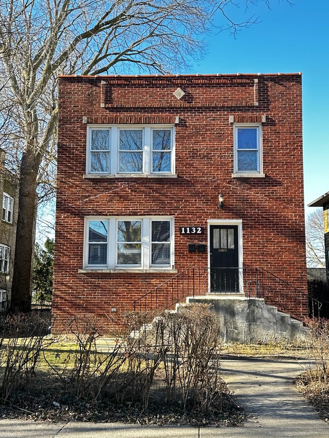 Front View - 1132 Darrow Ave Apartments