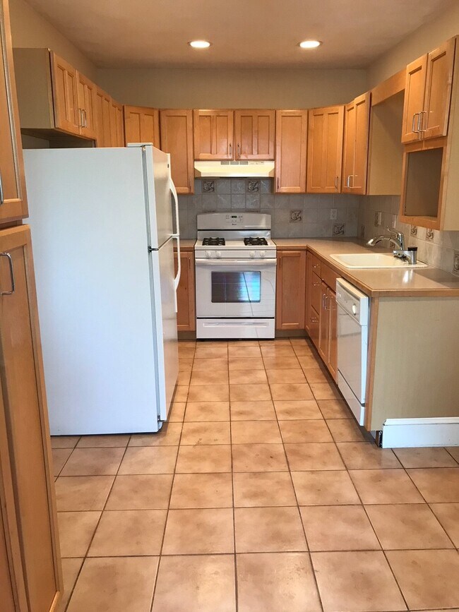 1714 Beacon St Unit 2