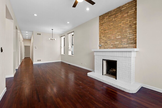 Photo - 613 N Racine Ave Unit 1