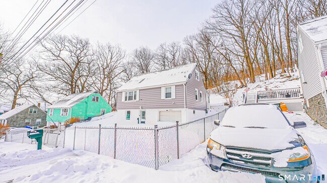 Photo - 243 Sunshine Cir