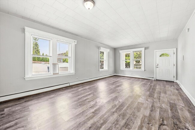 Photo - Student Rental next to WCU Campus | 3 Bed Single Family Home w/ Covered Front Porch, Yard & Basem...