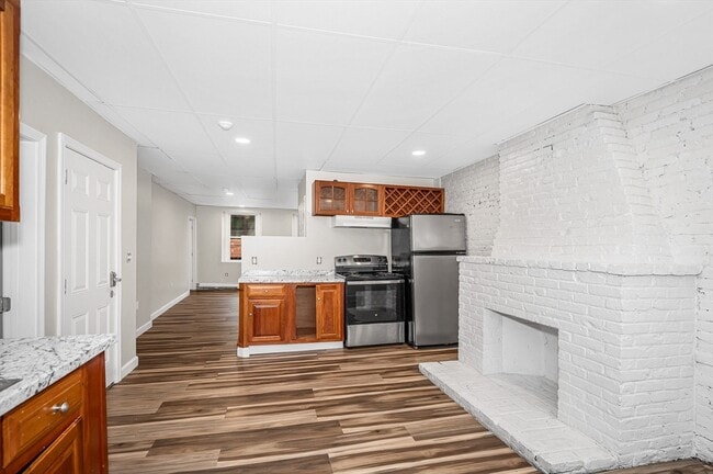 Photo - 114 Appleton St Unit 2