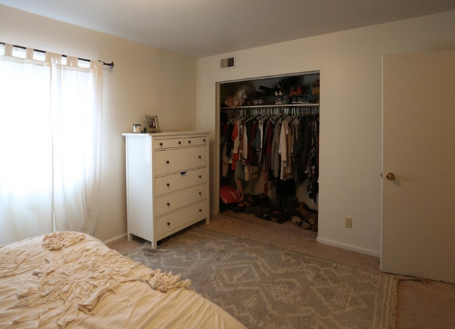 Photo - Broadway Apartments