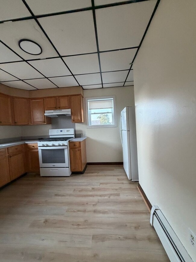 Photo - 192 Snell St Unit 2