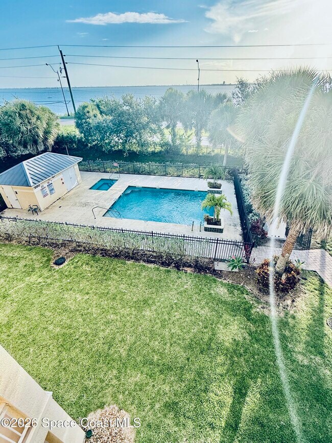 Photo - 860 Vignoles Ave NE Unidad 2