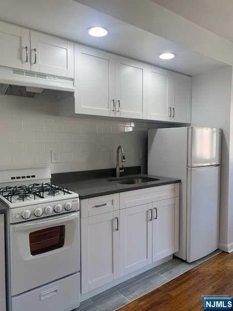 Photo - 431 Grand St Unit 8