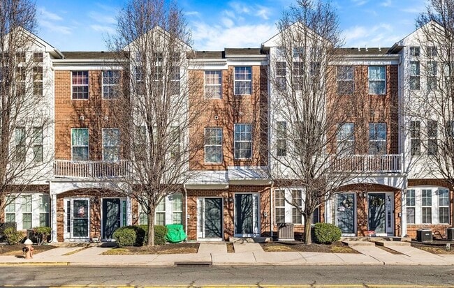 Photo - 834A S Warren St Unit 834A