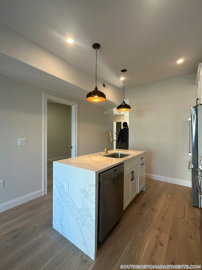 Photo - 48 Woodward St Unit 3