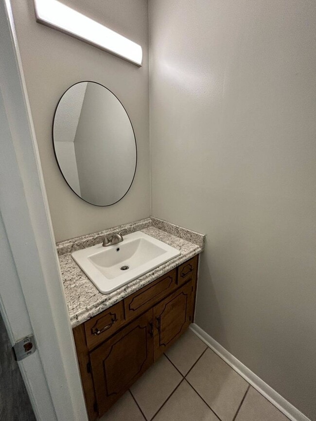 Photo - 133 Candlebrook Dr