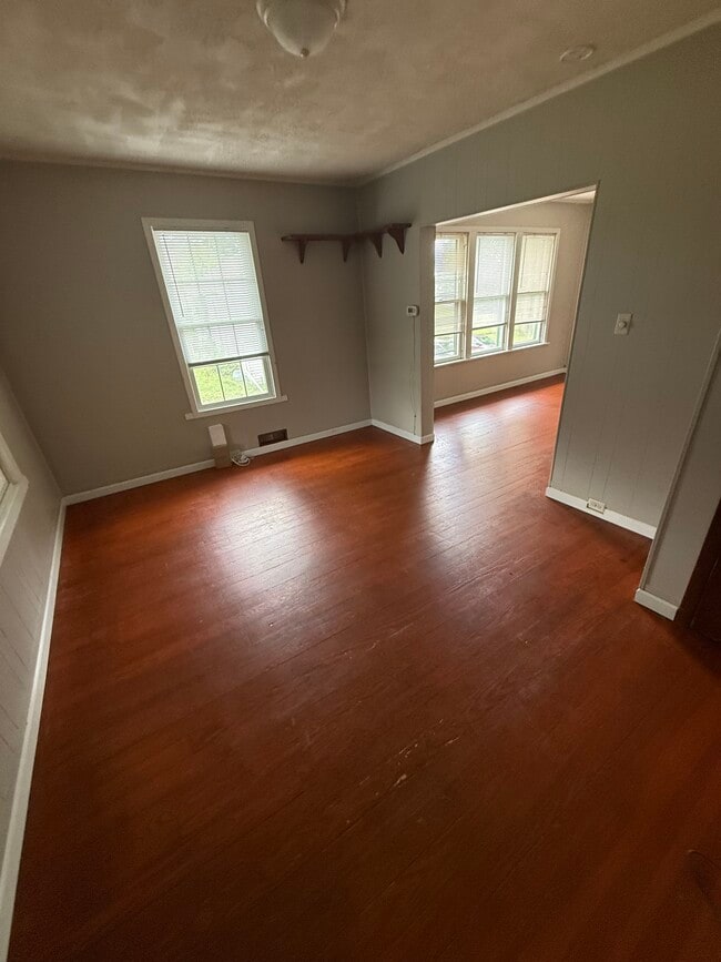 Photo - 60 Greenfield Rd
