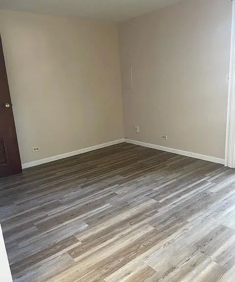 Photo - 2049 Berkshire Cir