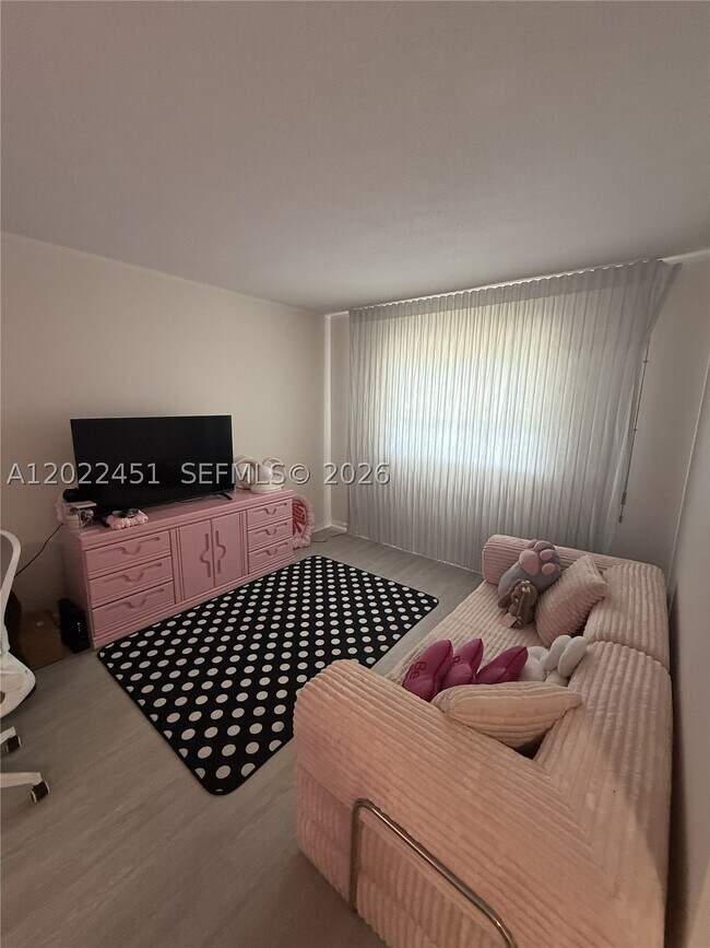 Photo - 1824 Monroe St Unit 7