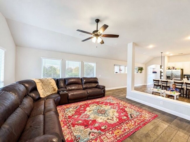 Photo - 9117 Amistad Ln