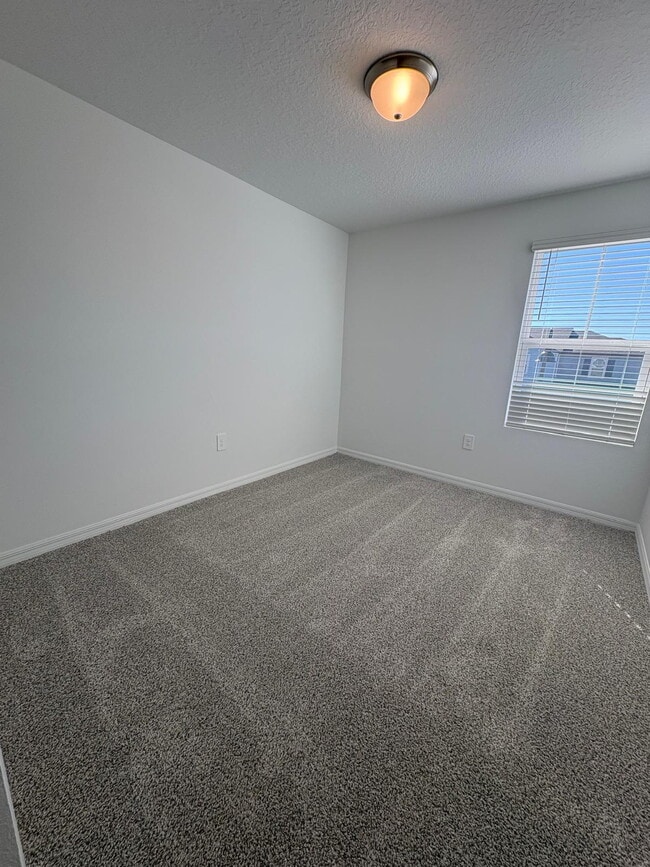 Photo - Charming 3-Bedroom Townhome with Private Yard in Clermont