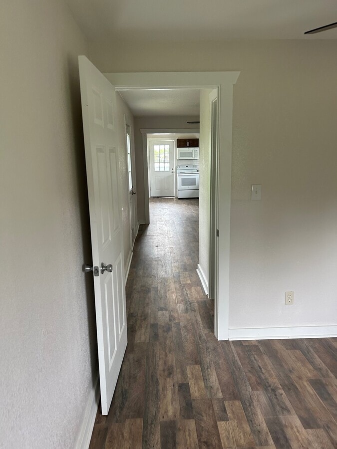 Photo - 619 County Rd 6053