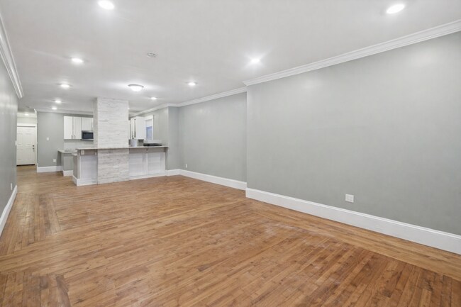 Photo - 131 Providence St Unidad 2