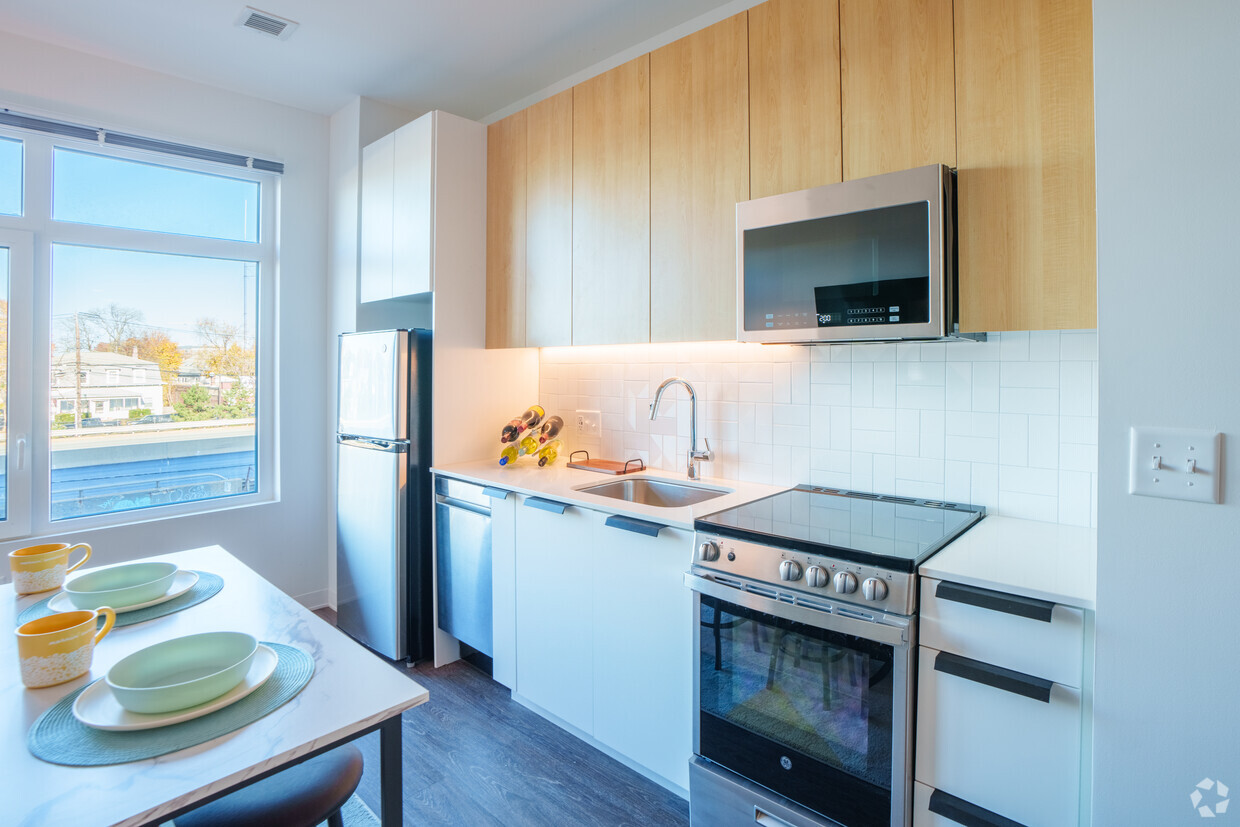 Interior Photo - Studio - 329SF - Kitchen