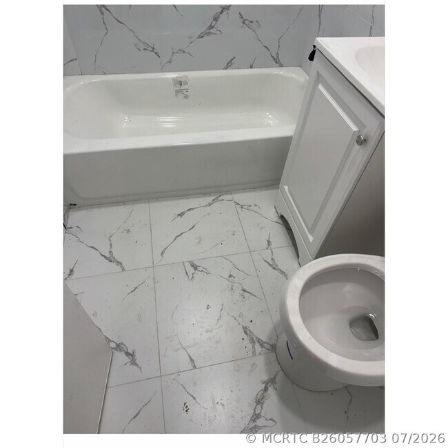 Photo - 3235 Ocean Pkwy