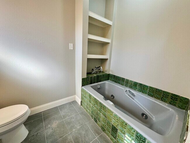 Photo - 705 Sunrise Ave