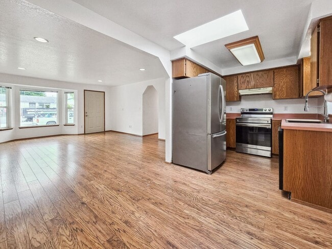 Photo - Beautiful rambler house with 3 bedroom near Kasch Park
