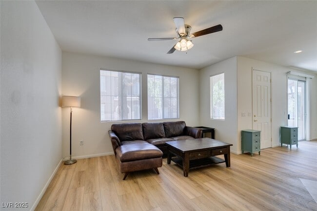 Building Photo - 10220 Delray Beach Ave Unit 103