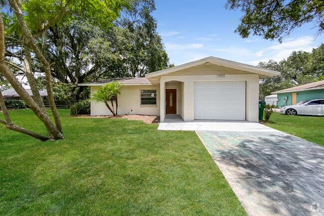 Building Photo - 39643 Meadowood Loop Rental