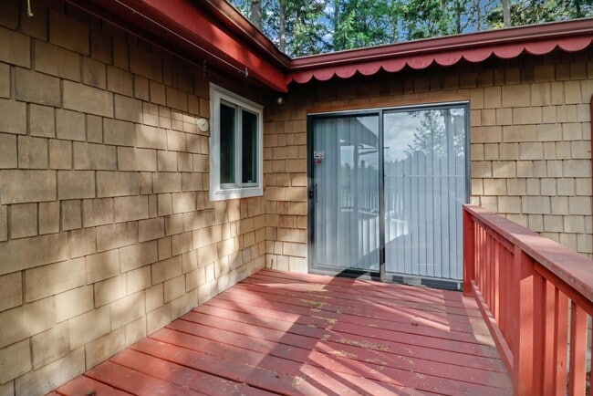 Photo - 22311 Overlake Loop SE