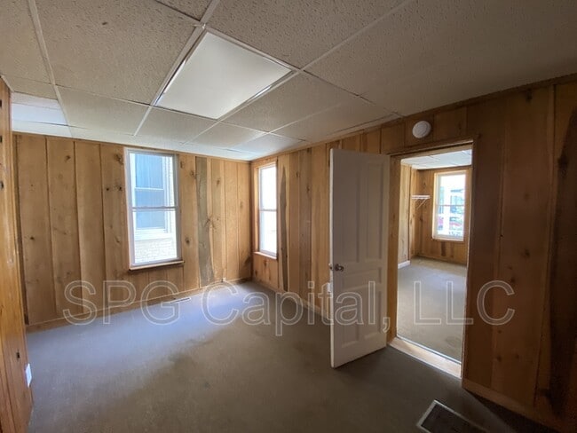 Photo - 245 W Jackson St