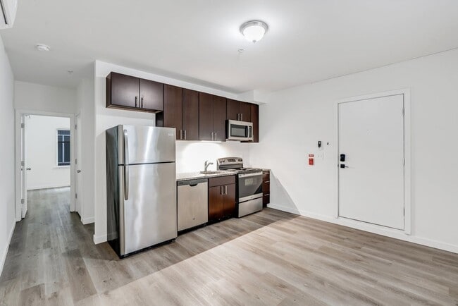 Photo - 3003 W Glenwood Ave Unit 32