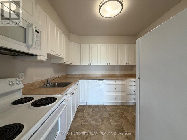 Photo - 60 Windward St Unit 809