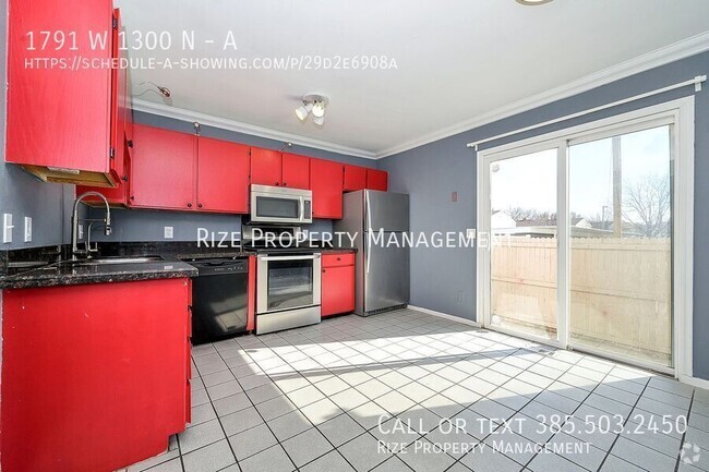 Building Photo - Desirable Rose Park Townhome