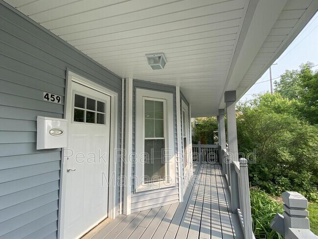 Photo - 459 Ethel Ave SE