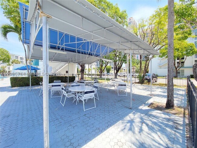 Photo - 17570 Atlantic Blvd Unit 118