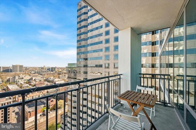 Photo - 2101 Market St Unit 2308