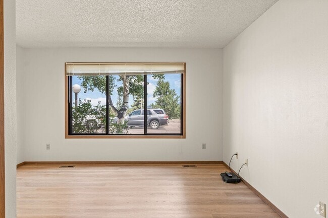 Building Photo - 640 Coraline Ave Rental