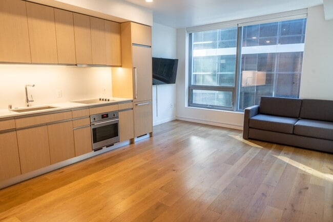 Photo - 0bd/1ba Seattle Condo Unit 1109