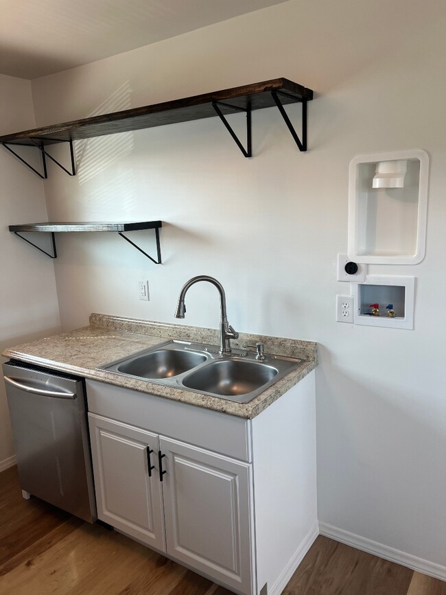 Photo - 1916 Beech St