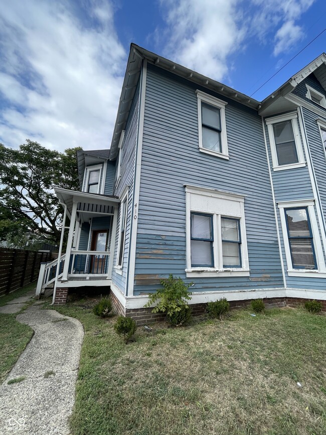 Building Photo - 410 E 16th St Unit 2