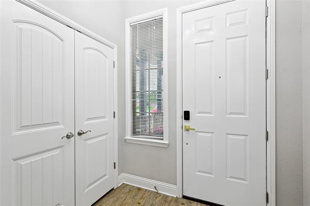 Photo - 342 W Huffman St