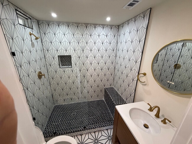 Photo - 2010 Parhaven Dr