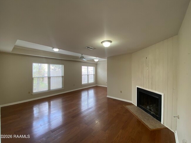 Photo - 5133 Sleepy Hollow Dr