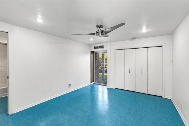 Building Photo - 1310 Harbor View Dr Rental