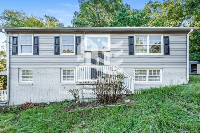 Building Photo - 113 Short 25th E Ave