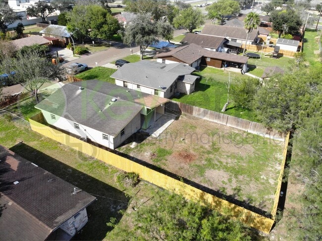 Photo - Beautiful 3bed/1.5 bath home in Edinburg!