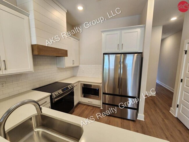 Photo - 1034 Windsor Dr