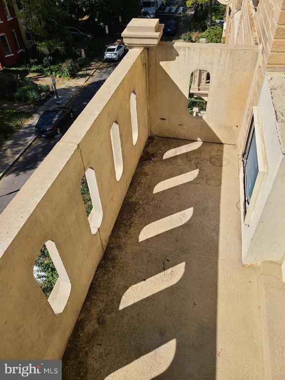 Building Photo - 3420 16th St NW Unit 404