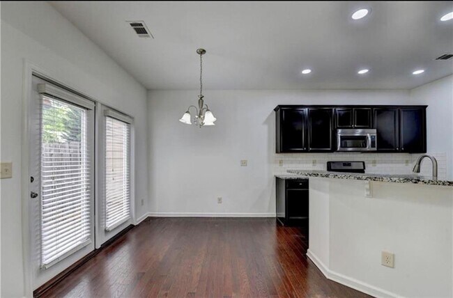 Photo - 1000 Parkside Wood Ct
